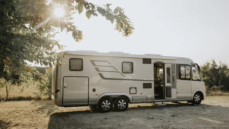 hymer_bml-i-880_frankreich_fotografie_lisa-and-sven_fl2a0998_bildschirm-96-dpi-