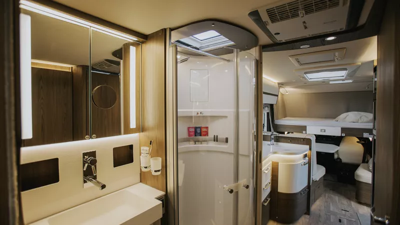 hymer_bml-i-880_frankreich_fotografie_lisa-and-sven_fl2a1408_bildschirm-96-dpi-