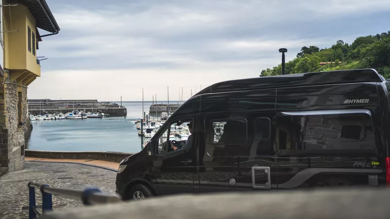 hymer-free-s-sup-surftrip-frankreich-spanien-chris-gollhofer--10